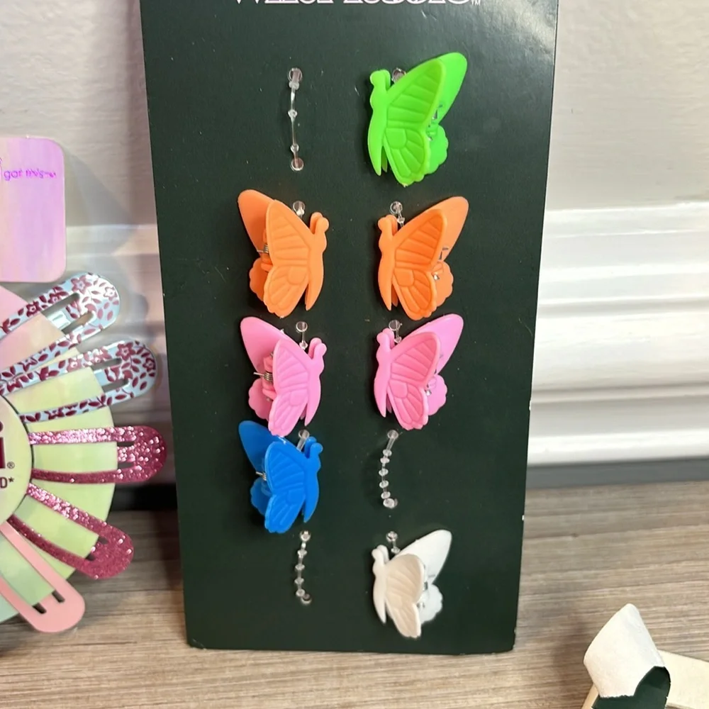 NWT Bundle of Hair Accessories